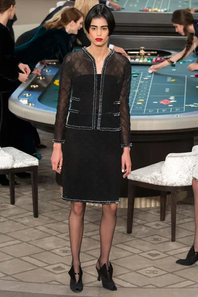 Look 2